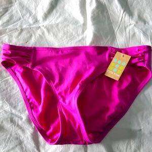 NWT Title Nine Swim Bikini Bottoms in Fuchsia Medium.